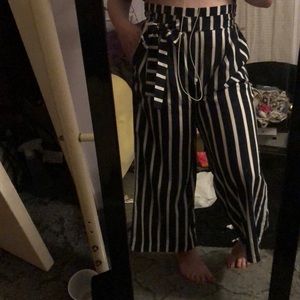 High wasted flowy pants